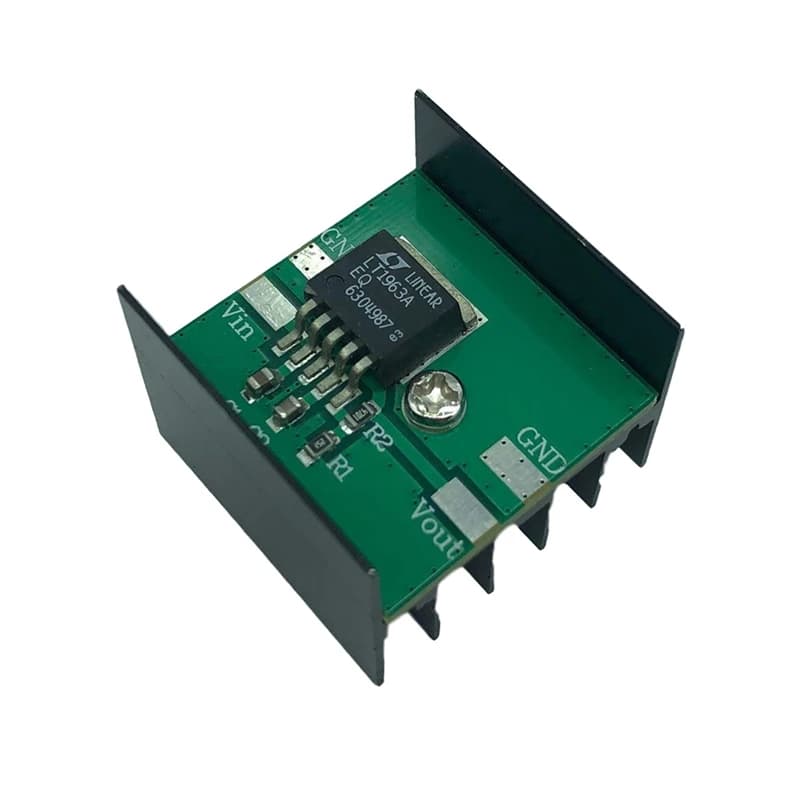 Nuovo! !Per stazione PS5 Slim/PS5 Pro con ventole di raffreddamento a 3 livelli Supporto dock, supporto per stazione di ricarica controller accessori PS5