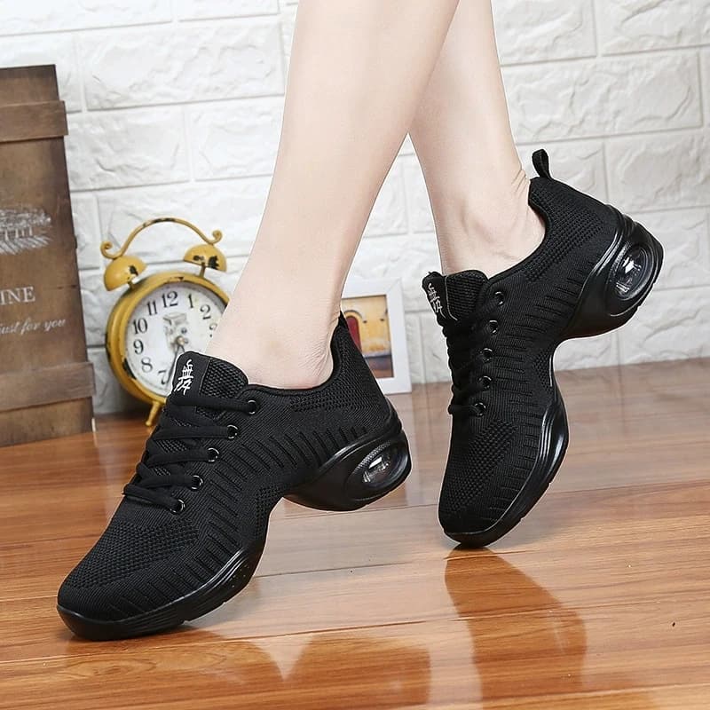 Women's Breathable Mesh Dance Sneakers Shoes Lightweight Cushioned Heel Jazz Shoes for Ballroom Zumba Modern Dance Casual Shoes