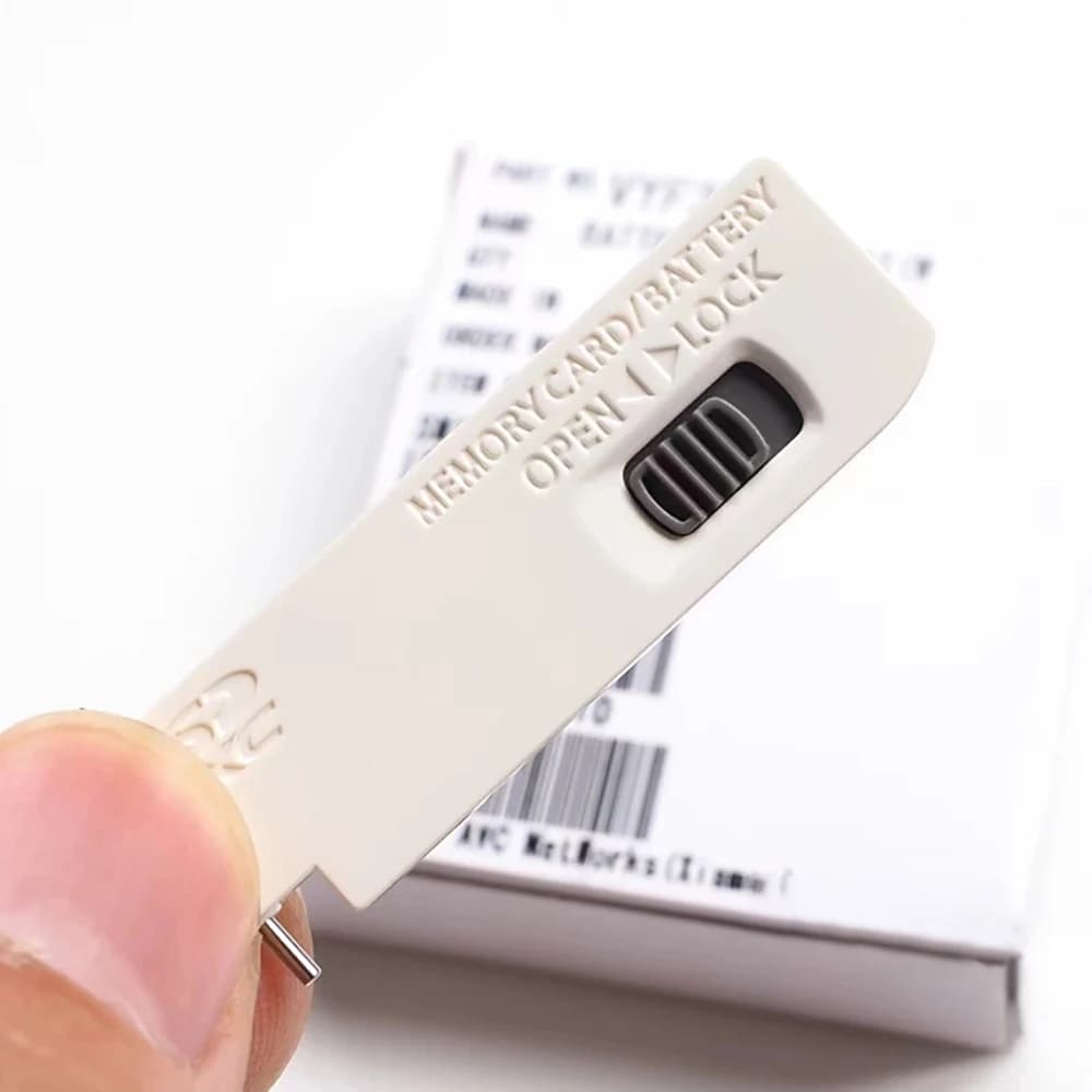 NUOVO Originale LF1GK Porta Batteria Bianca Per Panasonic DMC-LF1GK-W Coperchio Della Batteria Coperchio Inferiore Bianco Parti di Riparazione