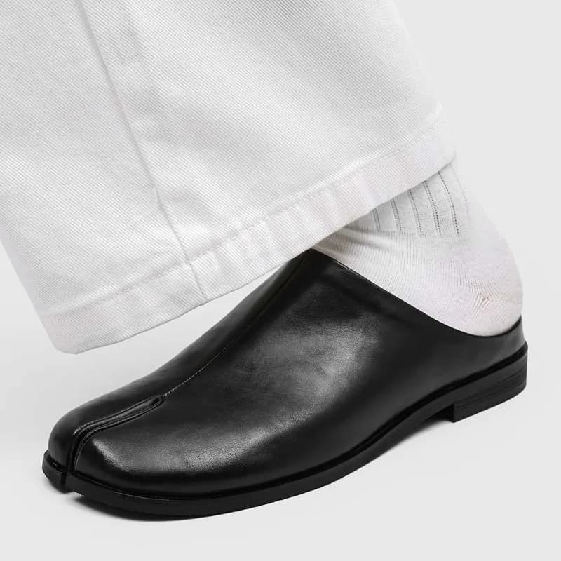High-end Designer Split Toe Tabi Baotou Men's Slippers Fashion Men's Sneakers and Casual Shoes Retro Leather Slip-On Men's Shoes