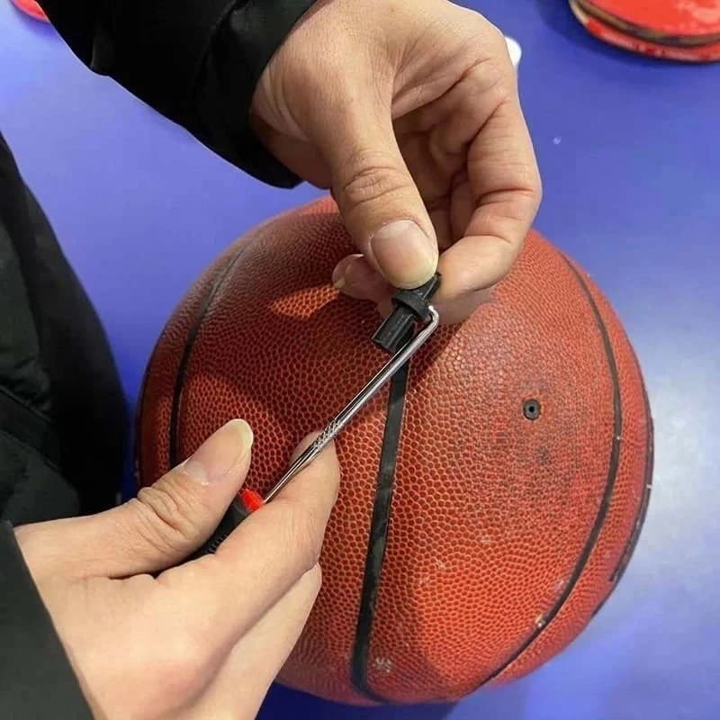 NUOVO Set di 4 Valvole di Ricambio per Palloni da Basket, Calcio e Pallavolo, Universali per Riparazione Forature