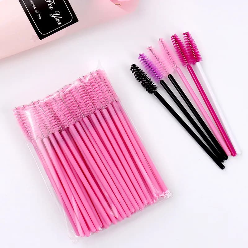 Disposable Eyelash Brushes 50 Pieces Spoolies Eyelash Mascara Piglets Wholesale For Eyelash Extension Makeup