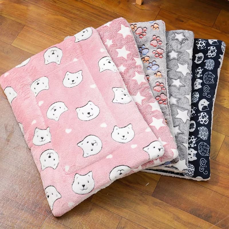 1pcs Pet Autumn Winter Warm Thick Sleeping Mat Pet Dog Sofa Mat Elastic Cat Soft Bed Mat