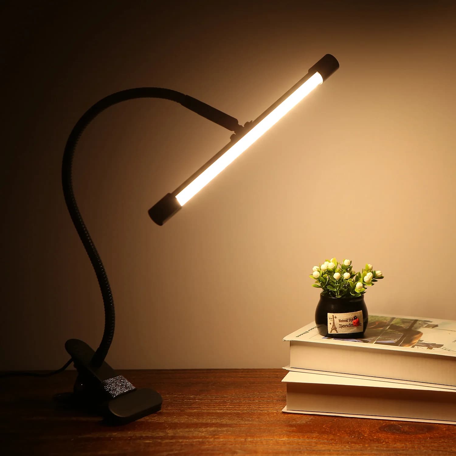 Lampada da scrivania a LED Lampada da tavolo pieghevole dimmerabile a 10 livelli DC5V Lampada da tavolo alimentata tramite USB 7W Luce notturna Morsetto Lampada portatile con regolazione della clip