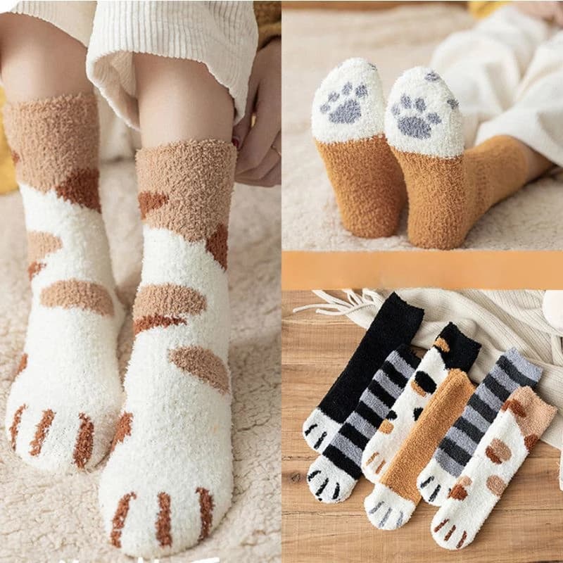Calzini bianchi del fumetto di Kawaii per le donne Simpatico modello 3d della zampa di gatto del cane Pile femminile Caldi calzini divertenti Pavimento di casa Dormire Pile di corallo