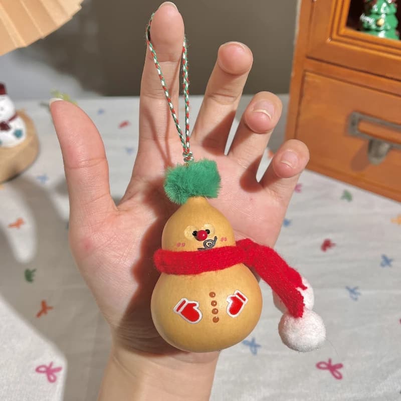 Christmas Snowman with Red Scarf Natural Gourd Handheld Piece Creative Phone Bag Pendant Twisted Ornament Gifts