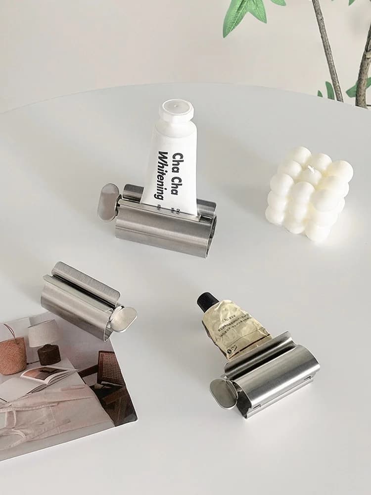 Portaspazzolino da Bagno in Acciaio Inossidabile, Portaoggetti dal Design Semplice, Accessori per Toilette, Spremitubo Dentifricio con Mensola