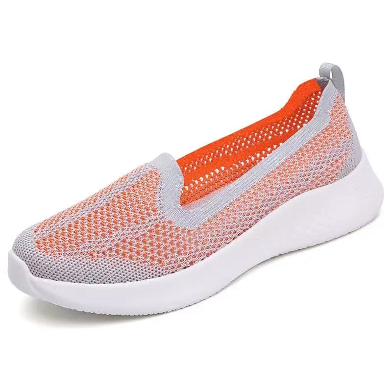 Women's casual shoes strong sizes in mesh, new for spring/summer, light and breathable, with round toe, slip-on, casual walking shoes, old shoes