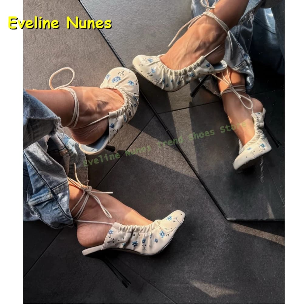 Scarpe Mary Jane con Stampa Floreale Bianco Crema, Tacchi a Spillo con Punta Affusolata e Lacci Arricciati da Donna, Stile Y2K, Nuova Collezione Estate 2026