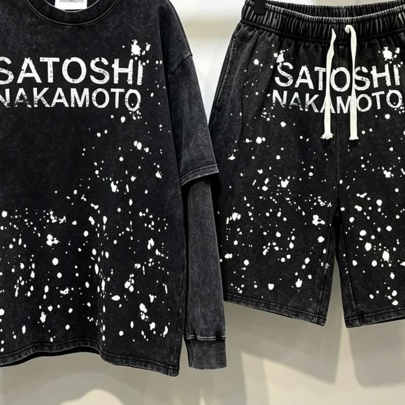 T-shirt Vintage SATOSHI con Effetto Inchiostro Schizzato e Lettere Sfumate, Stile Hip-Hop Street, Finto Due Pezzi a Maniche Lunghe, per Uomo e Donna