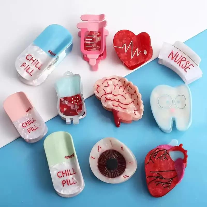 &1Pcs Cartoon Back Of The Head Ponytail Half Tie Hair High-end Shark Clip Color Blocking Pill Heart Medical Series Grab Clip