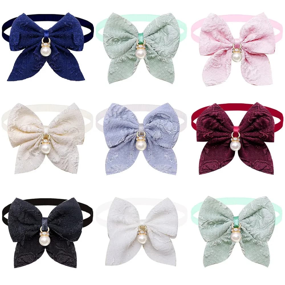 Nuovo 50 pz Papillon Per Cani Cravatte Per Animali Domestici Squisito Cani Svegli Animali Domestici Papillon Collare Pet Grooming Forniture Per Cani Per Piccoli Cani