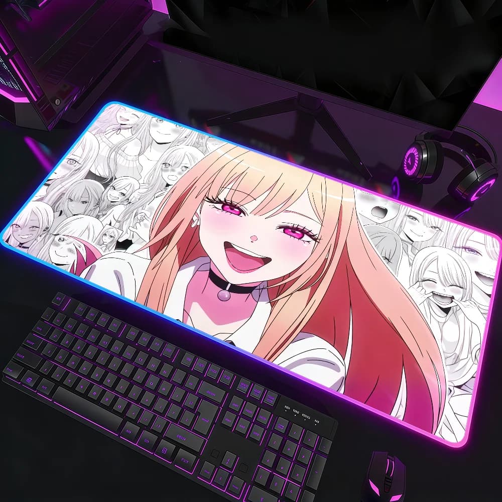 Tappetino per mouse Comic M-Marin Kitagawa, impermeabile, con luce LED RGB, tastiera da gioco colorata, copertura antiscivolo, superficie per tappetino da scrivania