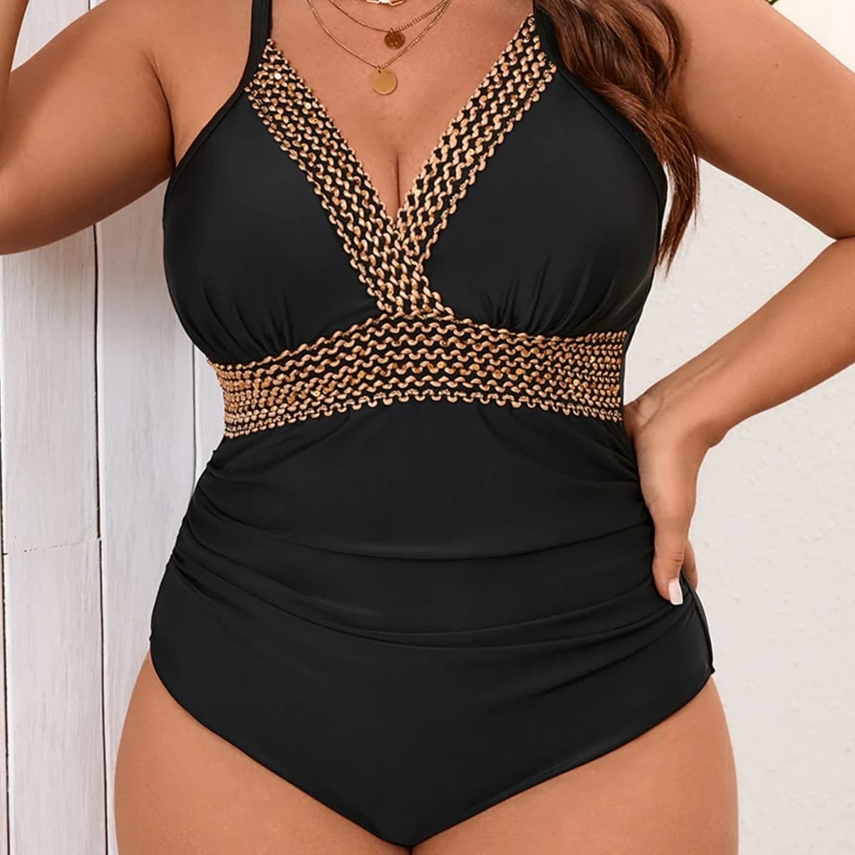 2026 New European and American Large Size Sexy Slim One-piece Swimsuit Gold Decoration Retro Slim Bikini Swimsuit Women