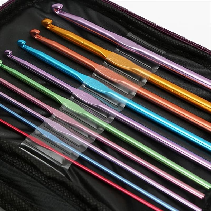 ABYS-100 Pezzi Set Uncinetto Per Principianti Uncinetti Kit Uncinetto Ferri da maglia ergonomici Aghi smussati con custodia