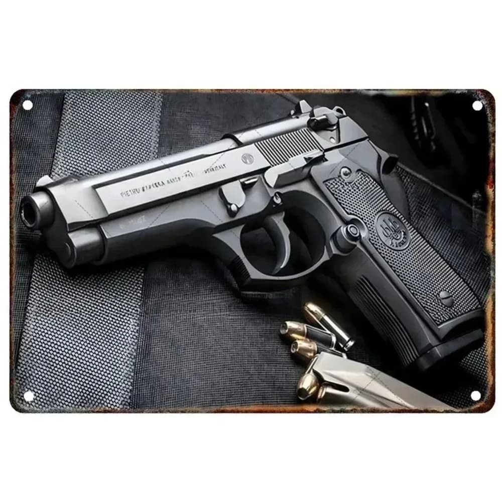 Targa in metallo HD con stampa HD di pistola realistica vintage "Pietro Beretta M9 92FS" e proiettili, decorazione da parete