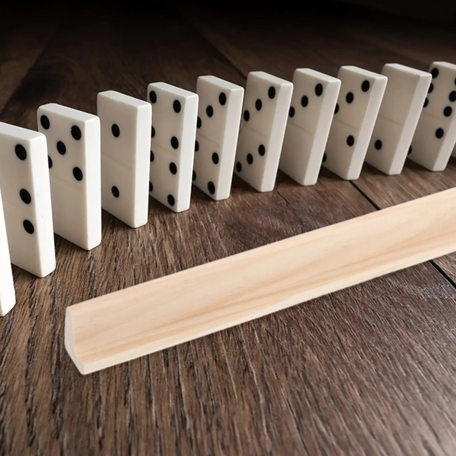 4Pcs Lightweight Wooden Domino Trays Single Row Unfinished Tile Holders for Mexican Train Mahjong Domino Tiles Board Game