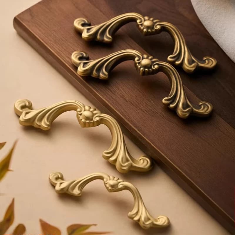 Maniglie in ottone stile francese creativo, pomelli vintage per cassetti e armadi, maniglie a foro singolo per ante di guardaroba