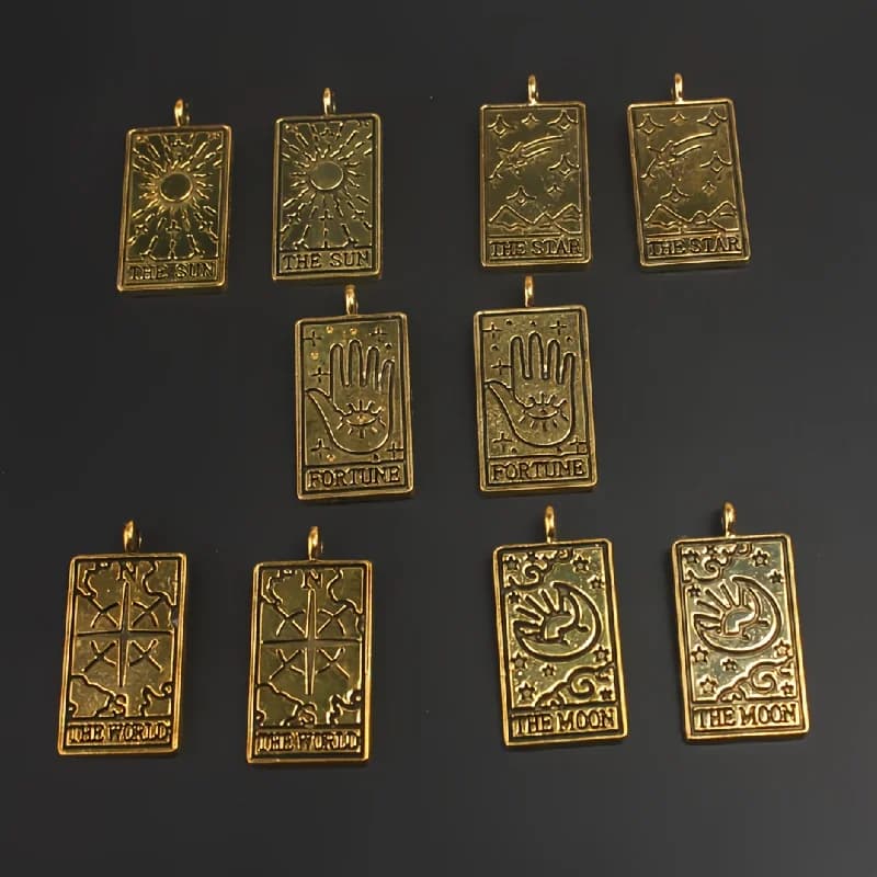 10 pz Misto Argento Placcato/Argento Oro Strega Divinazione Tarocchi Carta Luna Sole Mondo Ciondolo FAI DA TE Pendenti E Ciondoli Gioielli Artigianato Che Fanno M2215