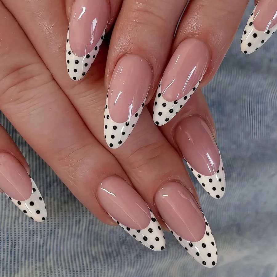 24 nail art small fresh polka dot nail pieces, designed classic French versatile almond nail wearing armor