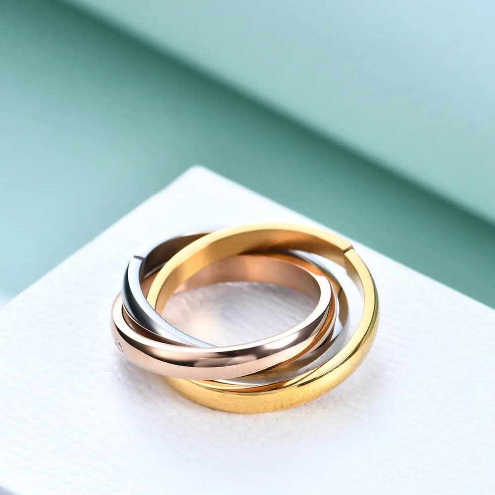Three-in-one Triple Interlocked Ring Stainless Steel Engagement Jewelry Romantic Valentine's Day Promise Gift for Her