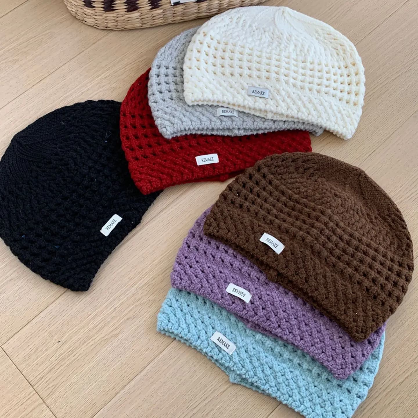 Berretto lavorato a maglia cava Cappello invernale oversize da donna caldo, traspirante ed elastico, berretto largo casual alla moda dimagrante per il viso Nuovo