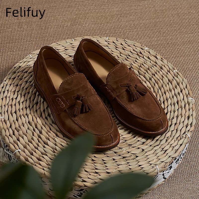 Nuove Scarpe Casual Formali da Uomo Marroni in Pelle Scamosciata con Nappe, Comode e Traspiranti, Ideali per Feste, Matrimoni e Cerimonie Primaverili