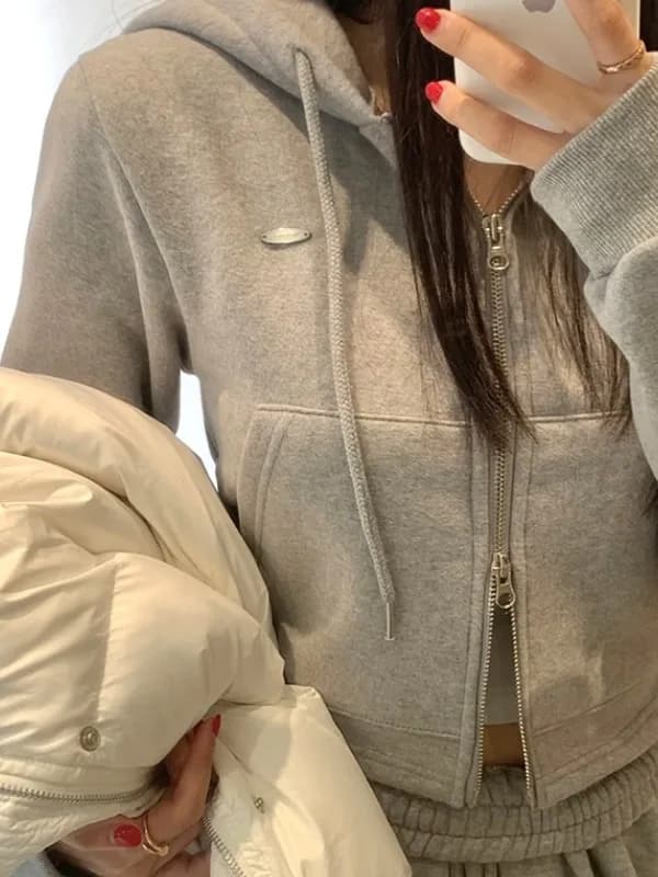 Set Donna: Giacca Foderata in Pile con Zip e Cappuccio, Pantaloni Corti Caldi Autunno/Inverno con Vita Elastica e Gamba Dritta, Chiusura a Zip, Puro Cotone