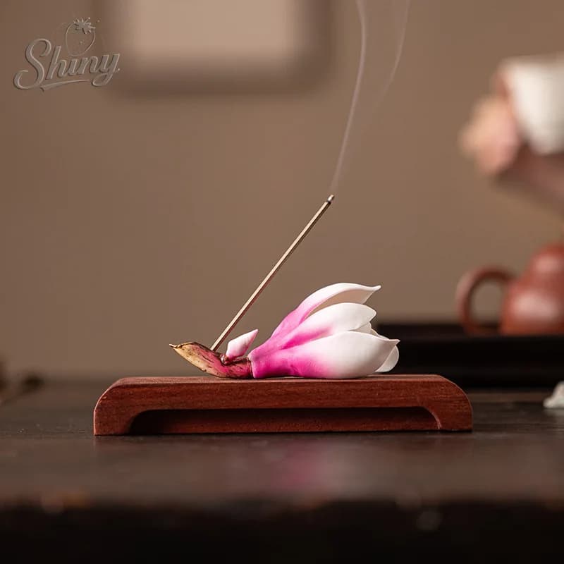Bruciatore di incenso Zen fatto a mano con filo di fiore di magnolia con fiore in ceramica, ornamenti decorativi per la casa