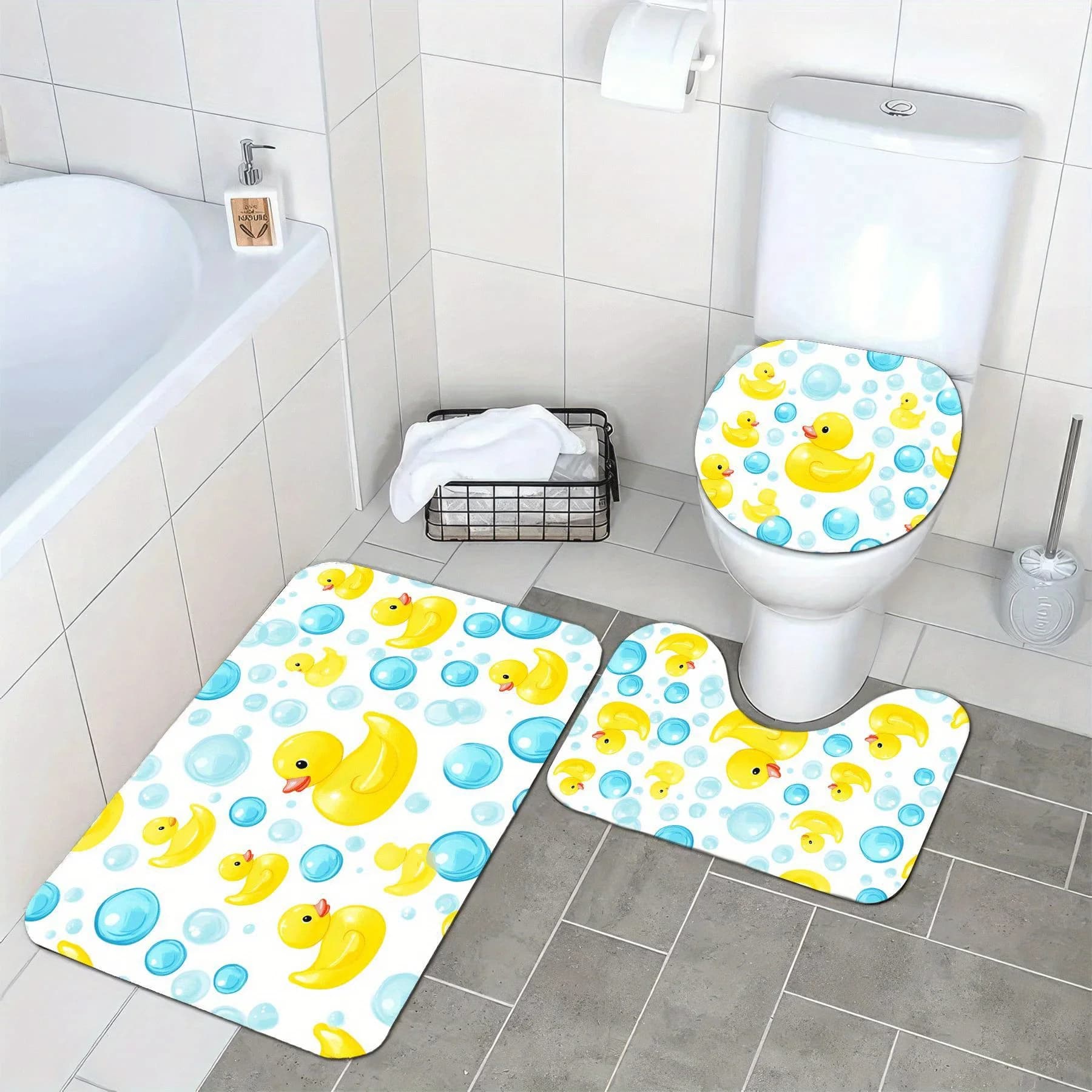 Set Tappetini Bagno Anatra Gialla: Tappeto Bagno, Tappetino WC, Decorazione Piscina, Simpatico Arredo Casa, Idea Regalo