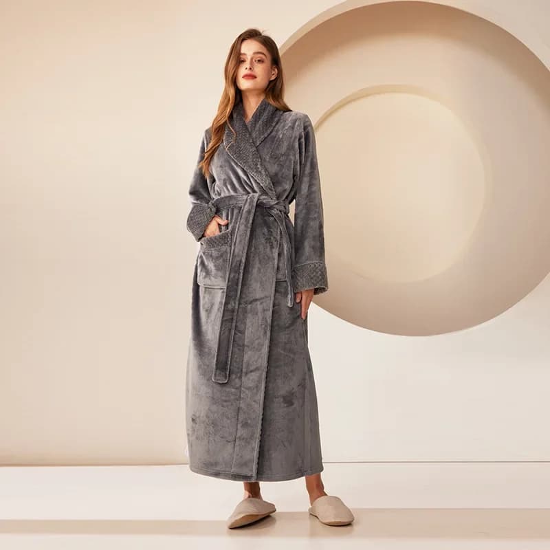 Autumn and Winter Warm Long Coral Velvet Thick Couple Solid Color Bath Bathrobes Men Women Pajamas Shower Plush Warm Long Robe
