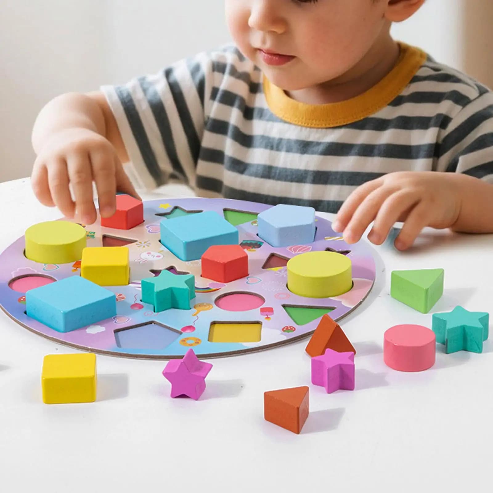 Giocattolo selezionatore di forme in legno Giocattoli educativi Giocattolo per l'apprendimento precoce Forma di geometria classica Blocchi coordinati Blocchi per 2 3 4 5