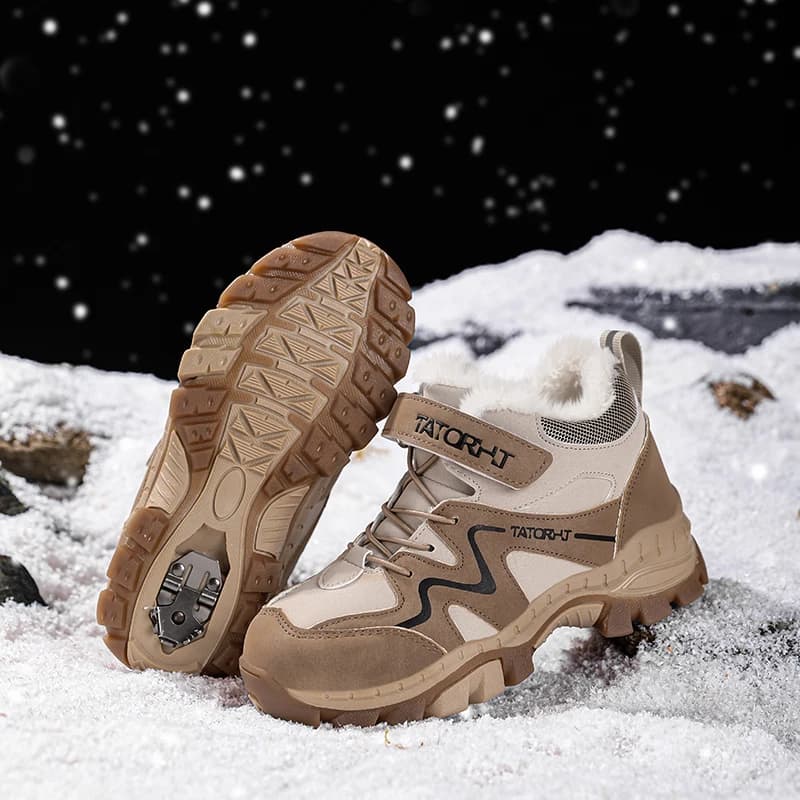 Scarpe da ginnastica per bambini Scarpe sportive invernali calde in peluche per bambini Scarpe da trekking per esterni impermeabili antiscivolo Stivali da neve per ragazze dei ragazzi