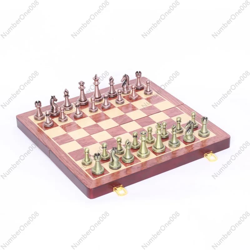 Set di Scacchi in Metallo con Scacchiera Pieghevole per Principianti, Adulti e Bambini, Pezzi Grandi in Bronzo, Gioco da Tavolo Strategico Portatile