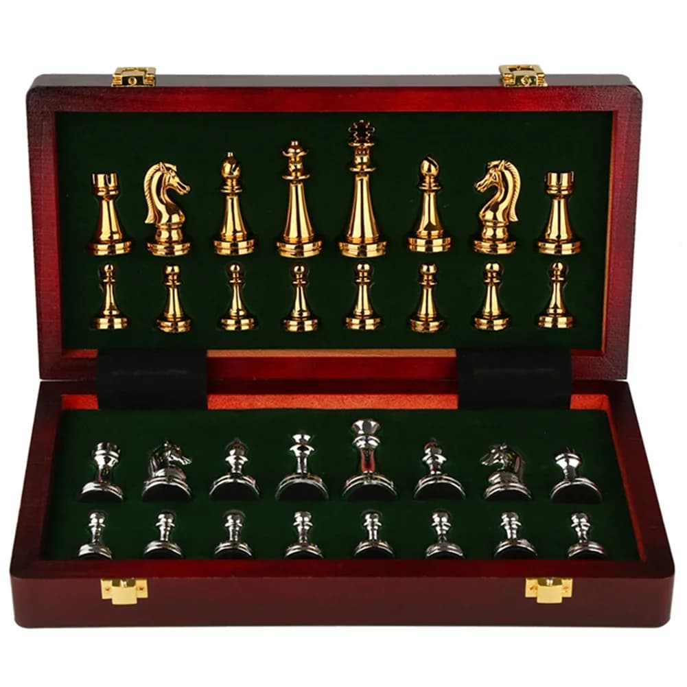 Set di scacchi medievali con scacchiera in legno pezzi di scacchi internazionali in metallo gioco per famiglie giocattoli accessori decorazione per la casa