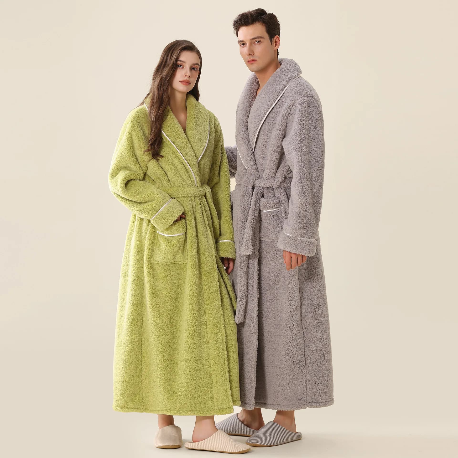 Amanti dell'inverno Accappatoio Manica lunga Caldo Colletto rovesciato Uomo Soffice accappatoio Abito in pile solido Coppia Abito da notte per le donne