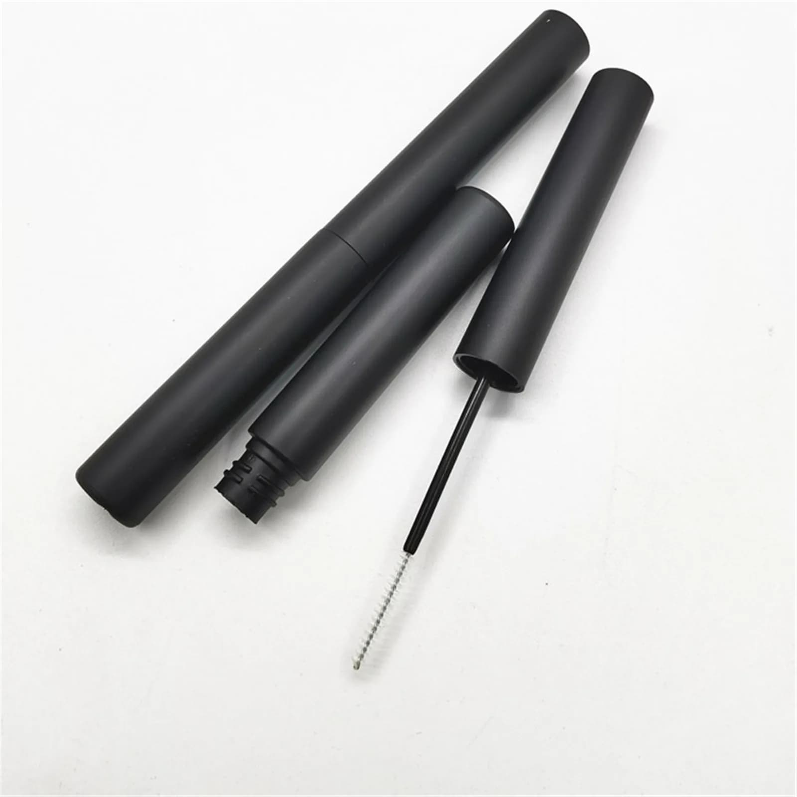 4ML Vacuum Mascara Pipe With Eyelash Wand Ultra Fine Eyelash Container for Eyelash Cream Pipette For Bottle Transfer Reusable Bottle Wholesale
