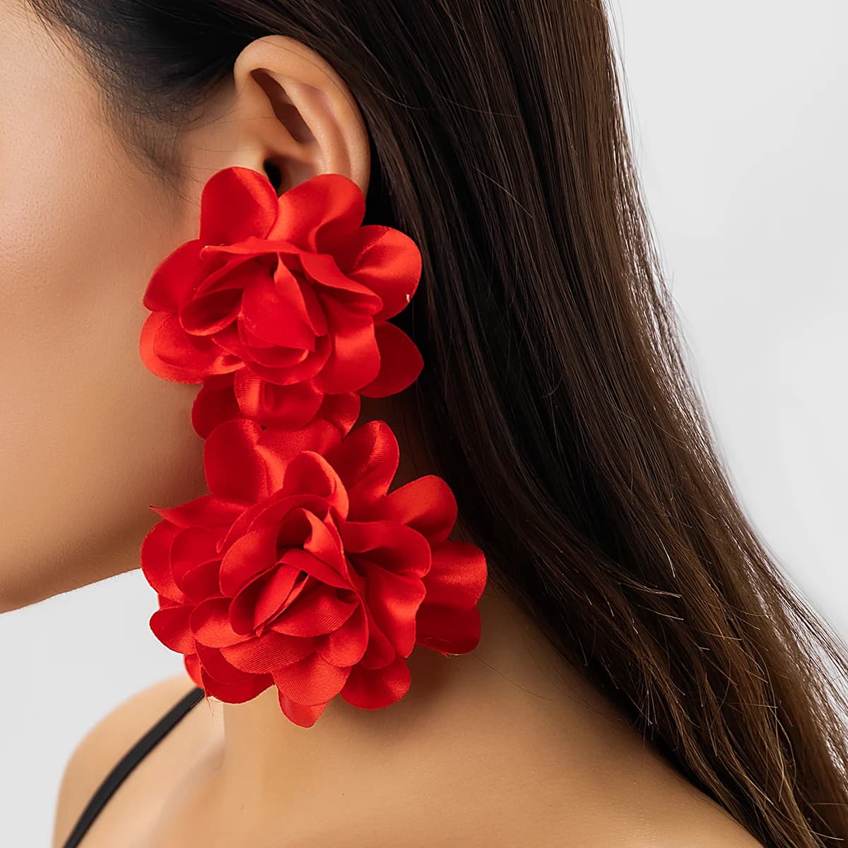 Orecchini pendenti con petali di fiori in tessuto soffice e esagerato per le donne Orecchini eleganti alla moda Wed Bridal Y2K Accessori per gioielli Nuovo