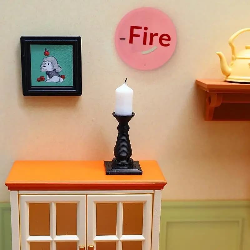 4 candele in miniatura per casa delle bambole 1/12 con base, accessori decorativi per candelieri simulati