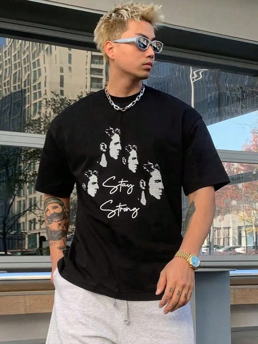 Graphic TeesDAZY Summer Pixel People Portrait & Letter Print Black T-Shirt For Men,Graphic Teessummer Tops