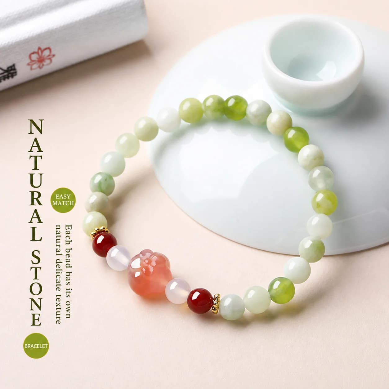 Bracciale Forest con texture liscia, bracciale con perline e ciondolo in pietra, verde sfumato, ideale per appuntamenti, riunioni di amici, pendolarismo
