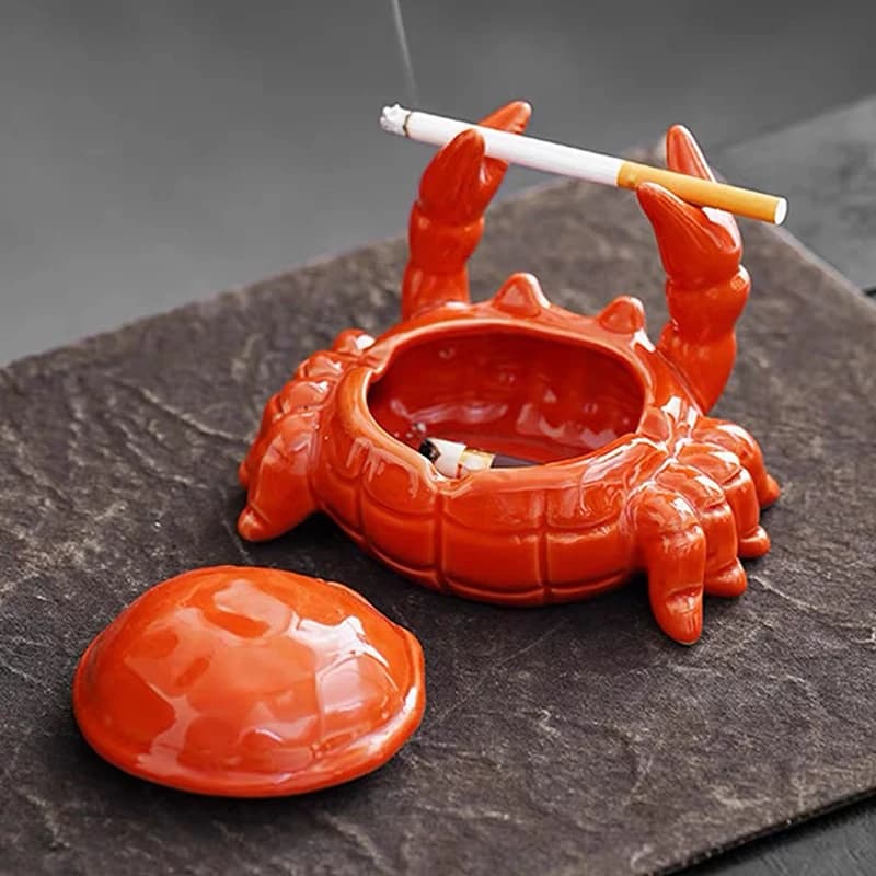 Simpatico posacenere a granchio con coperchio Anti Fly Ash Posacenere per sigari in ceramica Ornamenti Soggiorno Decorazione domestica Arte Regalo da uomo