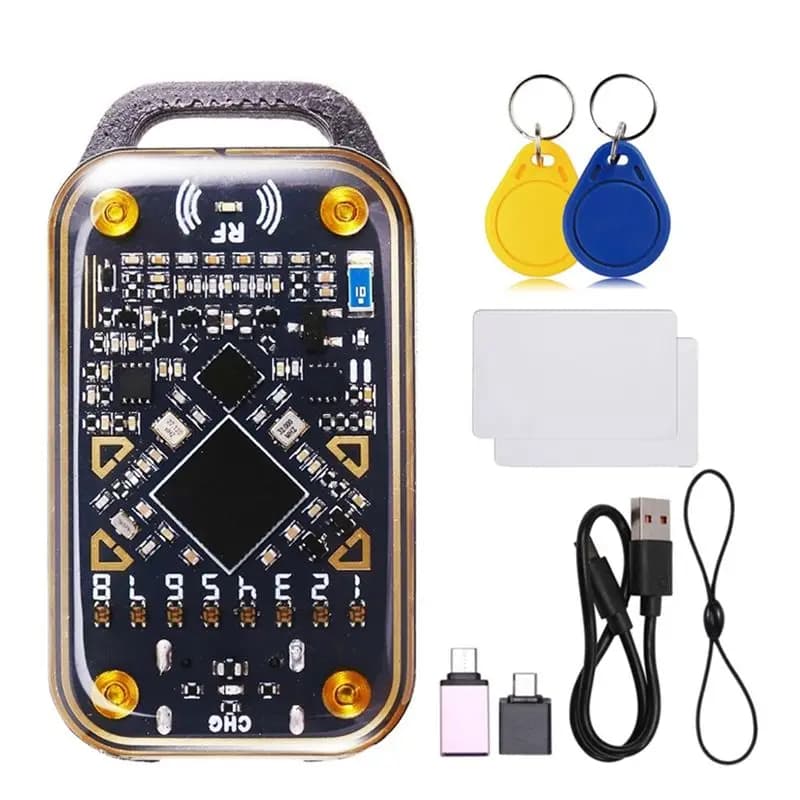 【Disponibile】Lettore di chip RFID per decodifica schede IC, duplicatore NFC Chameleon Ultra, emulatore di smart card + 2x portachiavi CUID/scheda ID