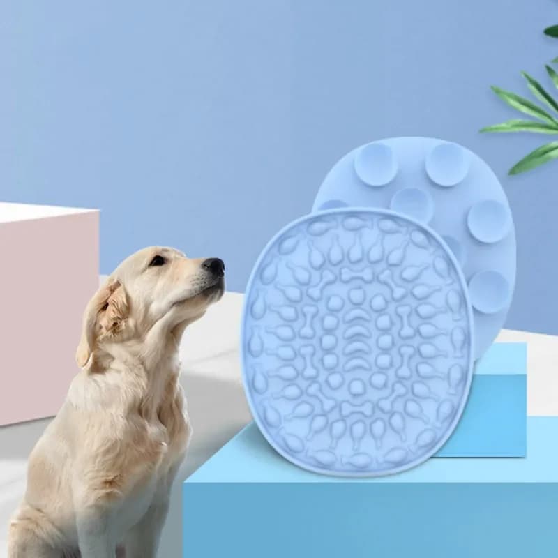 Tappetino per leccare cani in silicone per cani Piatto per cibo lento per animali domestici Distrazione del bagno del cane Ventosa per cani in silicone Addestramento alimentare Alimentatore per animali domestici