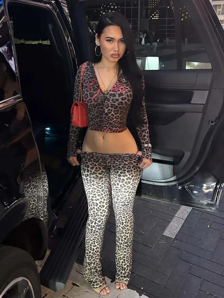 Gtpdpllt LADY Leopard Letter Printed Women 2 Piece Set Long Sleeve Zipper Crop Top And Long Pant Suits Autumn Sporty Tracksuits