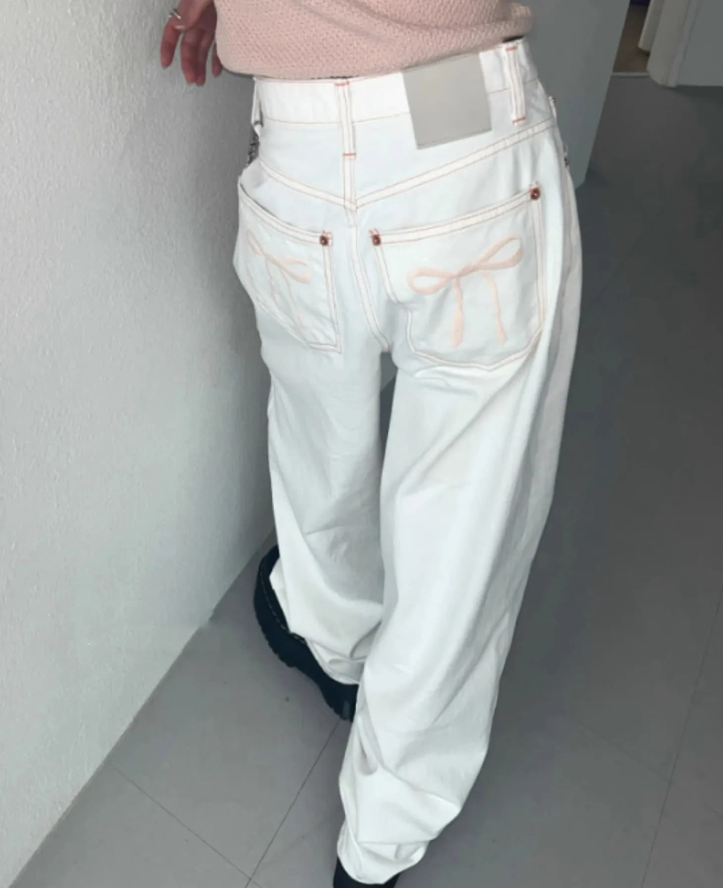 Sweet Simple Knot Embroidered Print Pocket High Waist Straight Leg Jeans Women's Summer Lightweight Stretch Denim