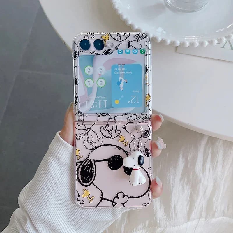 Cute Cartoon Snoopy Charlie Brown Peanuts Transparent Phone Case For Samsung Galaxy Z Flip 7 6 5 Hard PC Back Cover For Z Flip 4
