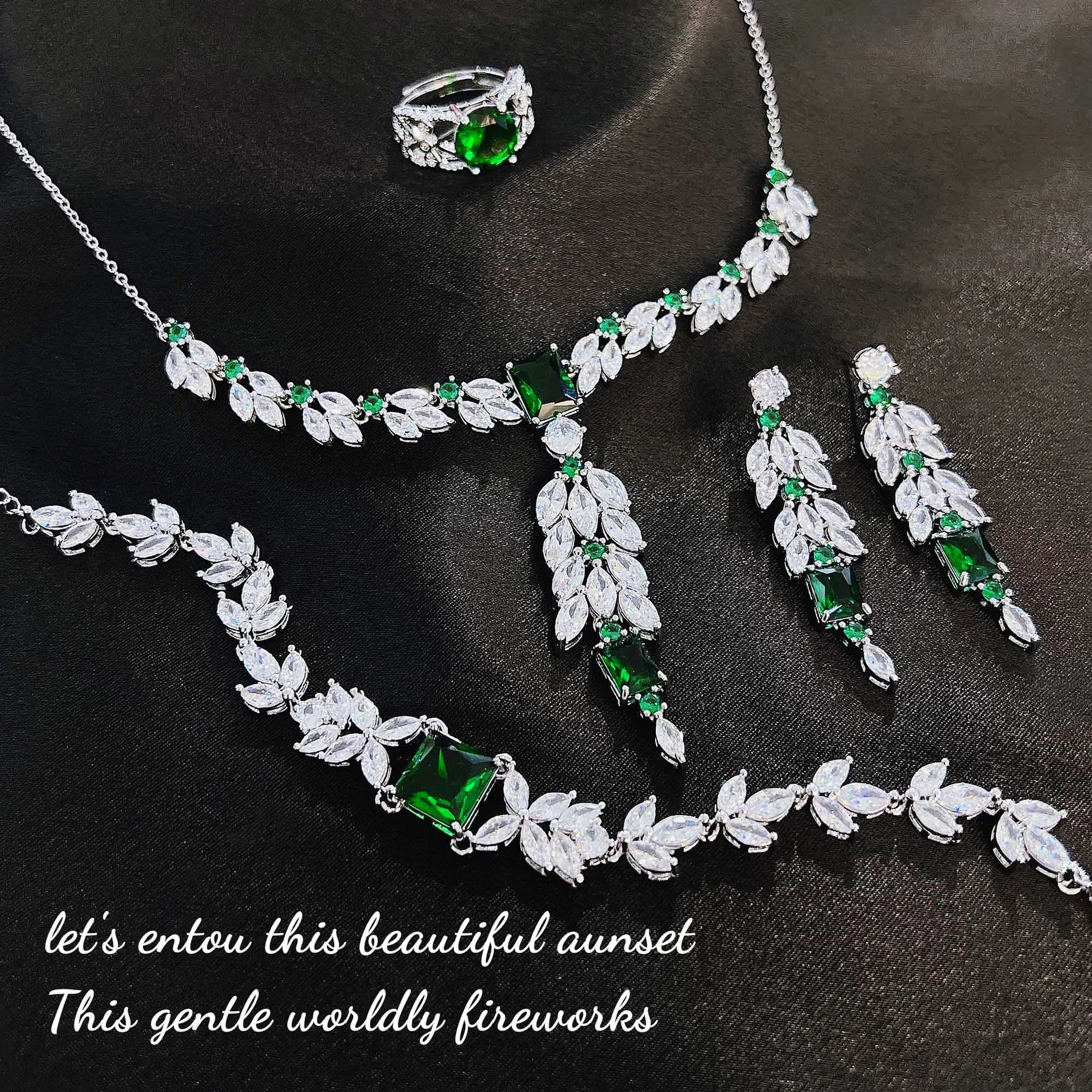Foydjew Luxury Designer Jewelry Simulation Emerald Necklaces Bracelets Leaf Tassel Earrings Green Zircon Rings Jewelry Sets