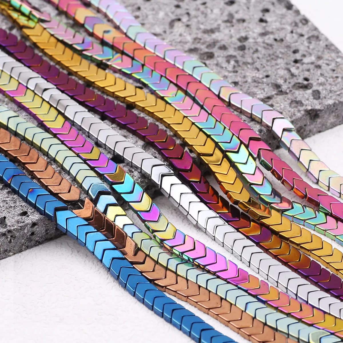 4/6/8/10MM pietra di ematite naturale frecce colorate forma distanziatore perline allentate per la creazione di gioielli bracciali fai da te accessori per collana