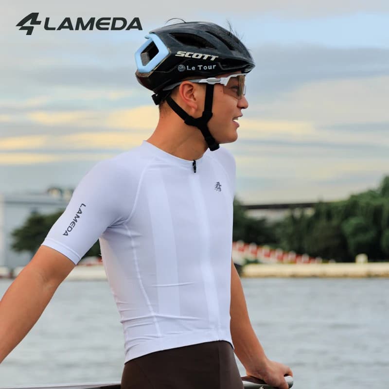 LAMEDA Men's Bike Knit Breathable Cycling Short Sleeve by Riding Cycling Shirt Road Bike Clothing Summer MTB 3 Pockets